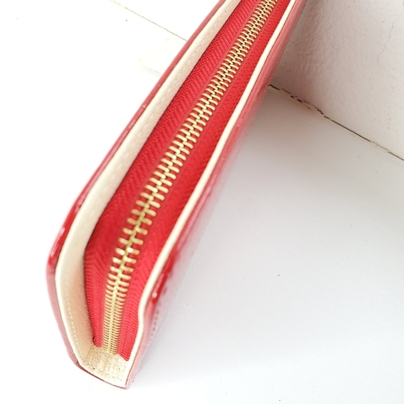 Ladies Red Patent Leather Stunning Wallet - Picture 3 of 7